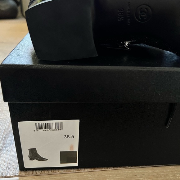 BNIB Chanel 17k Runway Black Shimmer Metallic Leather Square Toe ankle boots - Picture 4 of 9